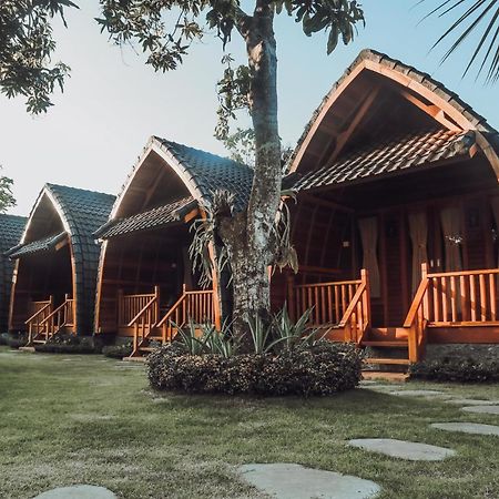 Lumbung Temu Homestay Ungasan Exteriör bild